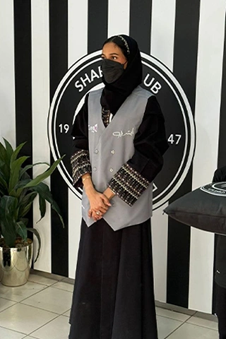 تكريم المشاركين على منصة الفعالية